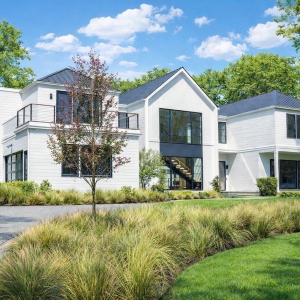 Private Hamptons Estate - 7 BR, Pool, Spa, Sag Harbor