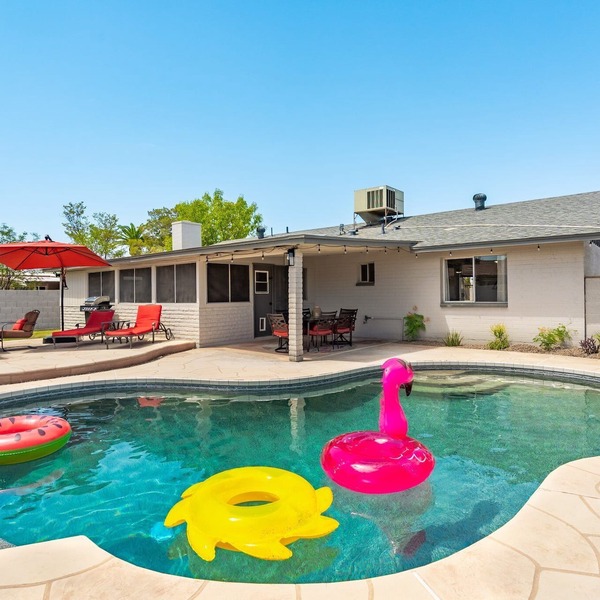 Private Heated Pool, Ping Pong and Billiards, Full Coffee Bar, near ASU