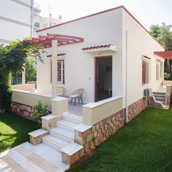 Private house - Garden - Glyfada.