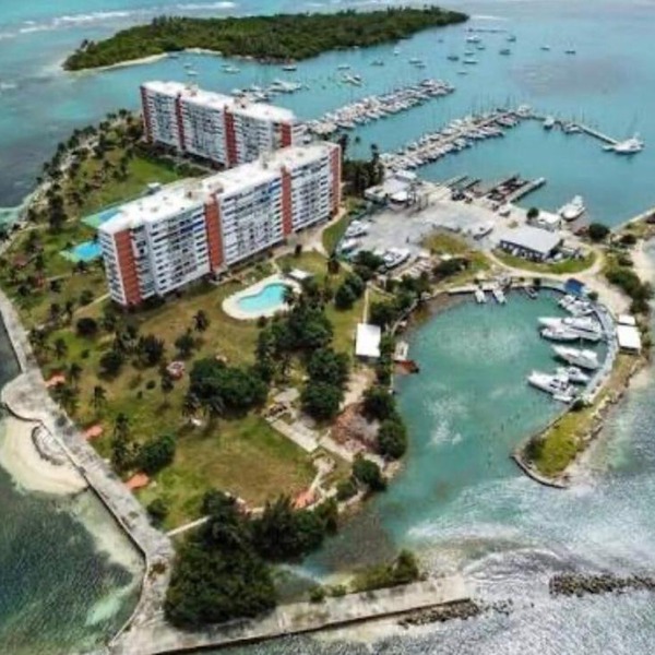 Private Island Oceanview Condo