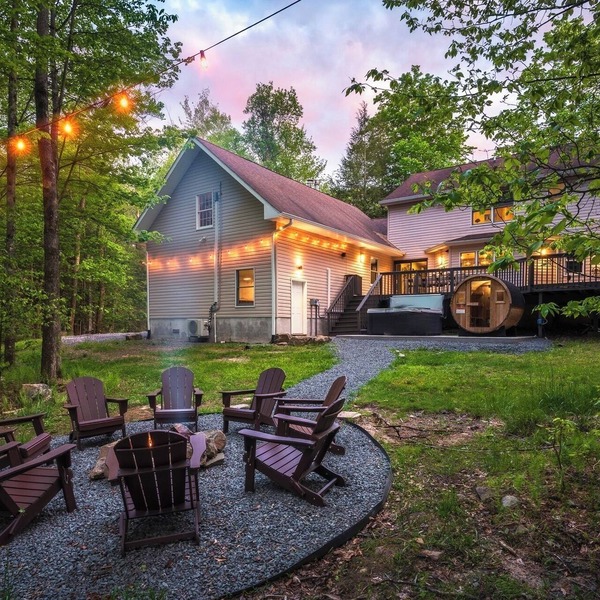 Private Lake Access! Swim Spa, Game Lounge, Sauna