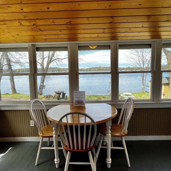 Private Lake Cabin Near Twin Cities w/Dock & Kayaks Vintage Retreat - Cabin 5