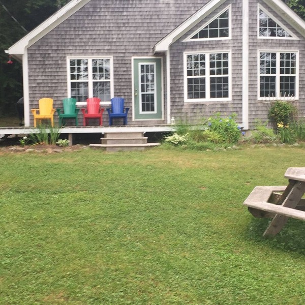 Private Lakefront Cottage