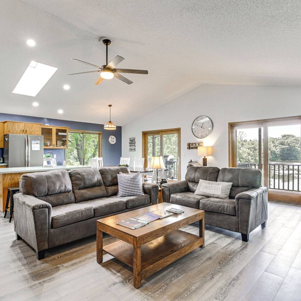 Private Lakefront Cabin w/Hot Tub, Deck & Views