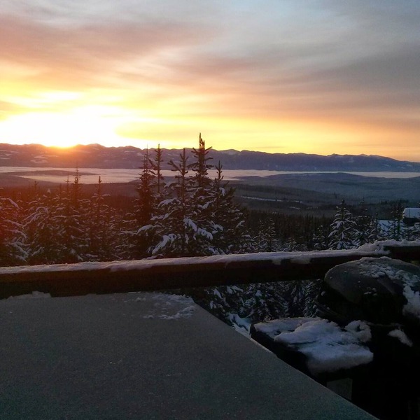 Private Large Chalet True Ski-In Ski-Out Perfect Location, Family/Pet Friendly