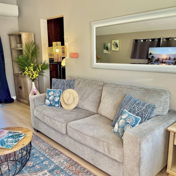 Private Modern 1BR/1BA Tropical Kihei Maui Cottage by the Beach