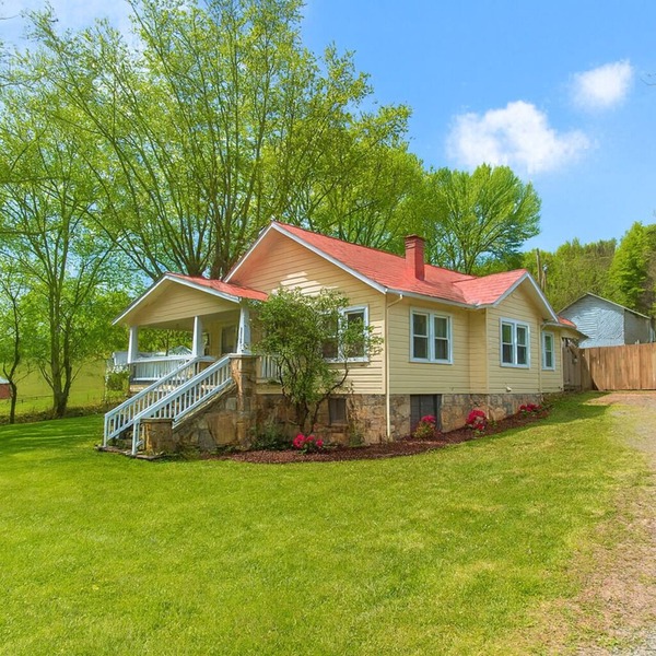 Private Mountain Cottage with Hot Tub, Fire Pit, and Fenced Yard Near Asheville