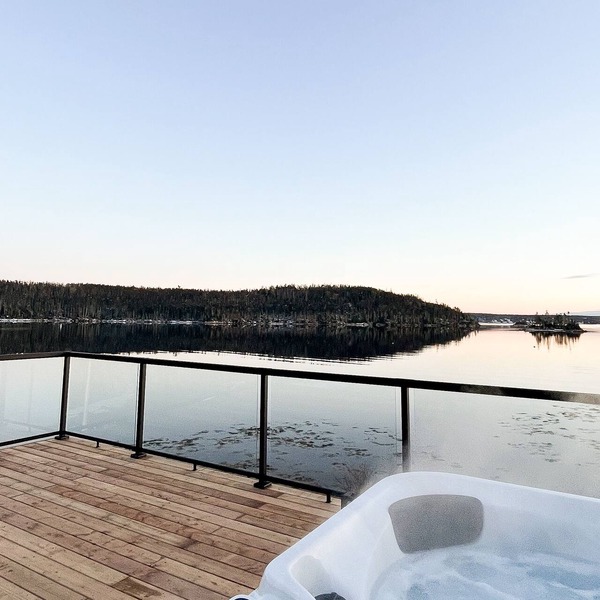 Private Oceanfront Cottage w/Hot Tub - 20 minutes from Halifax