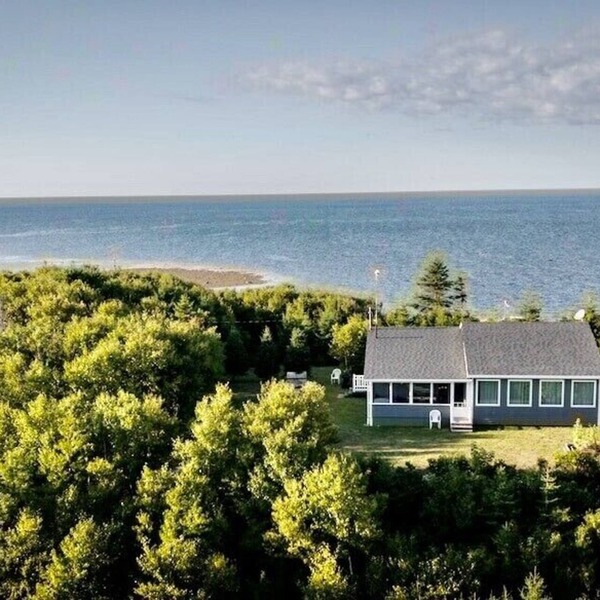 Private Oceanfront Fisherman’s Cottage