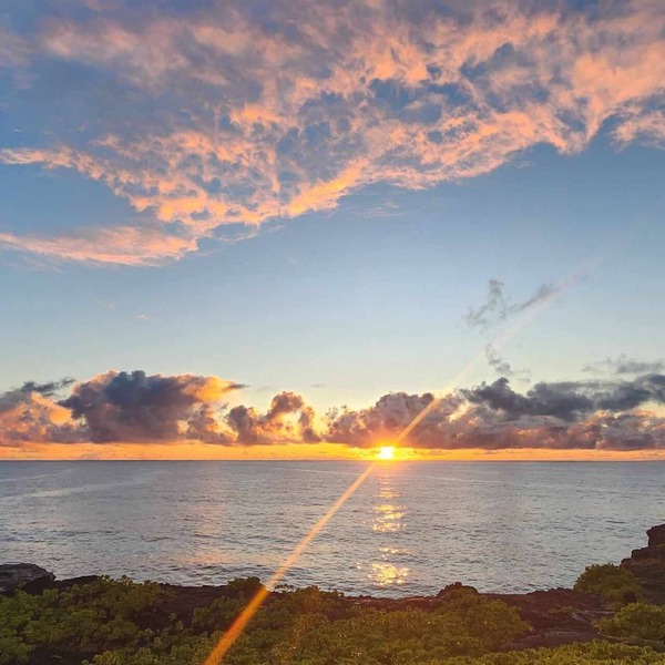 Private Oceanfront Retreat ~ Relax to the Sound of Waves ~ Sunrise Views