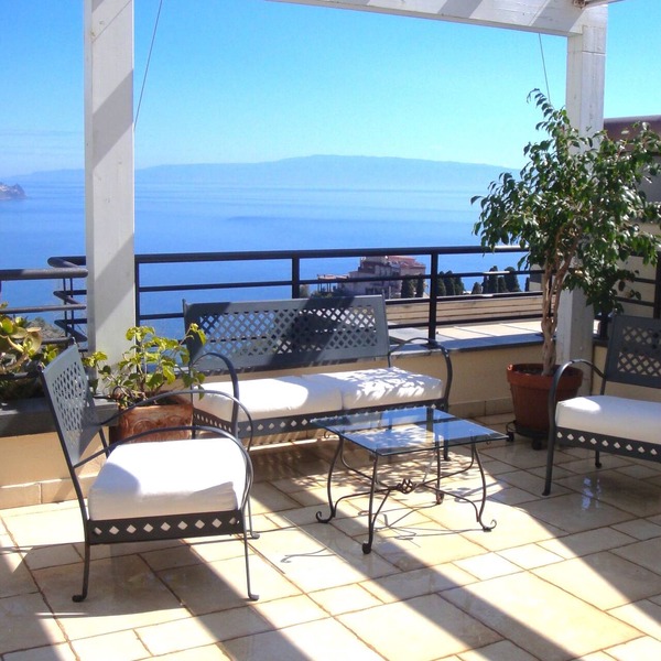 Private Panoramic Terrace, Infinity Pool, Garden, Garage