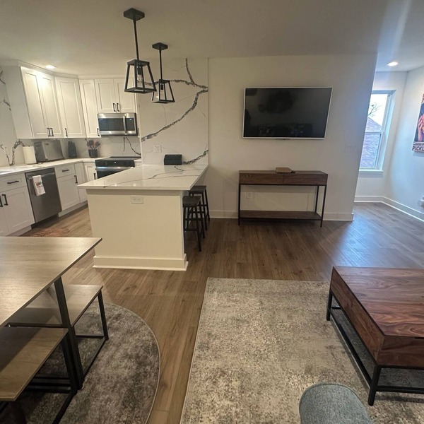 Private Pickleball Paradise w/Spacious 1 Bedroom Apartment & Lake Travis access