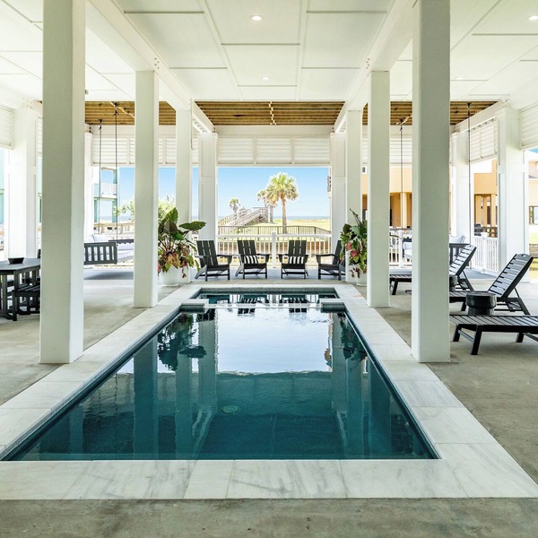 Private Pool, Hot Tub, Fireplace, Elevator, Designer Interior, Easy Beach Access