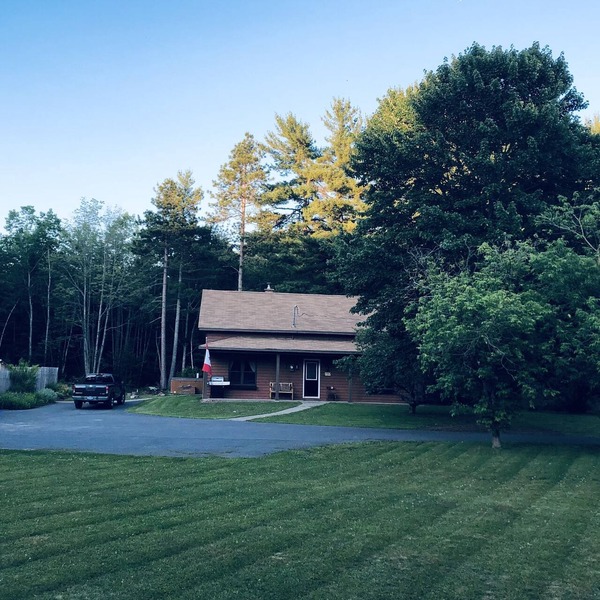 Private, quiet Valley delight!
