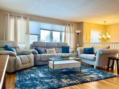 Private Room with Shared Common Spaces Near Enjoy Golf Club Close to BU