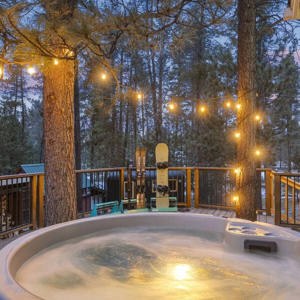 Private Sauna + Hot Tub - Mins to Mt. Bachelor