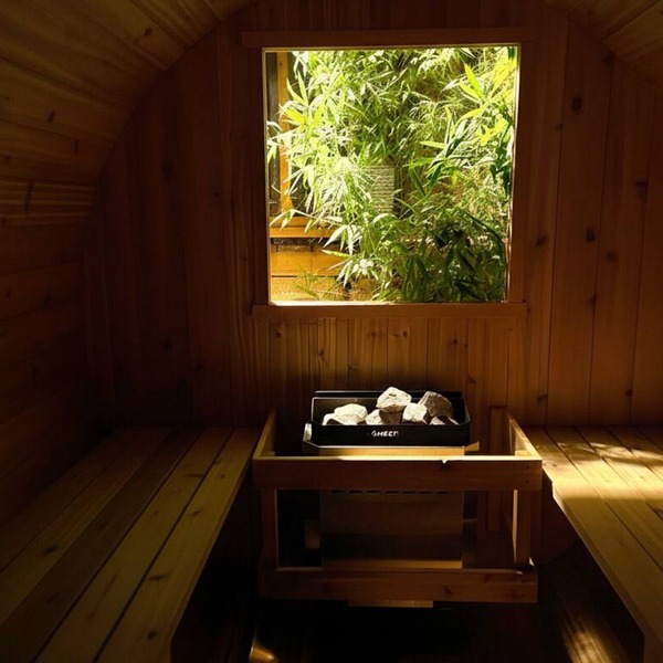 Private Sauna Retreat EV Charger Quiet Creekside Stay