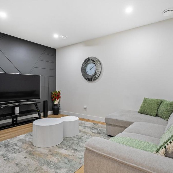 Private Sherwood Suite by Park