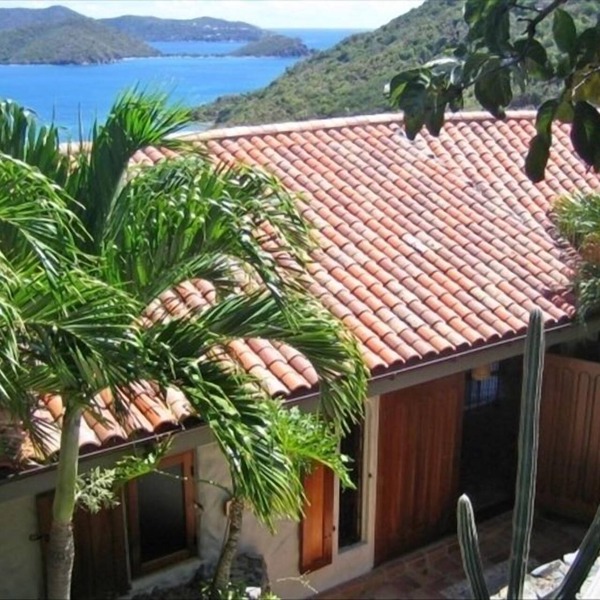 *Private & Spacious* 3-5 Bedrooms-Pool&Fitness Equipment/Wifi/Stereo/Water Views