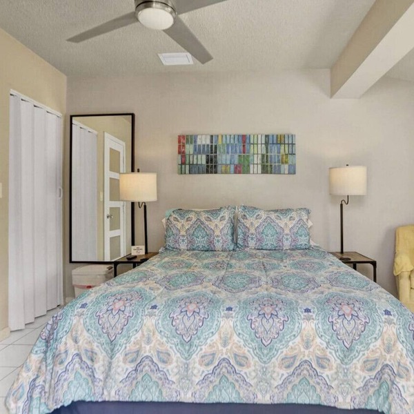 Private studio, 5 min. walk to Wilton Drive