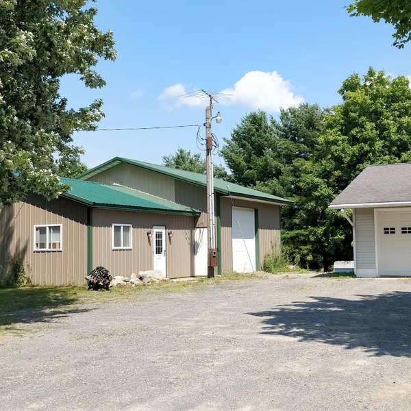 Private Studio, Great Back Yard, Fire Pit, in a Rural Farming Community