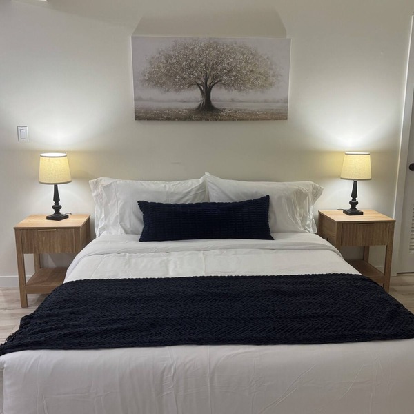 Private Studio Near WMC NYC Tarrytown Parking 5 Min to Valhalla Train