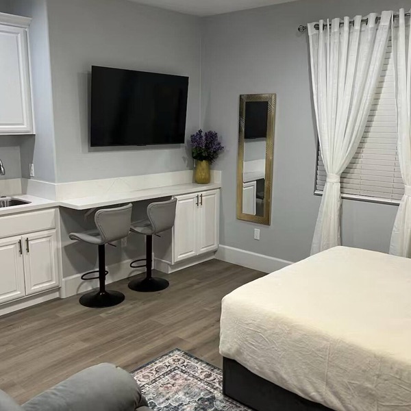 Private Studio Oasis in Menifee - Kitchenette - Washer/Dryer - Gated Property