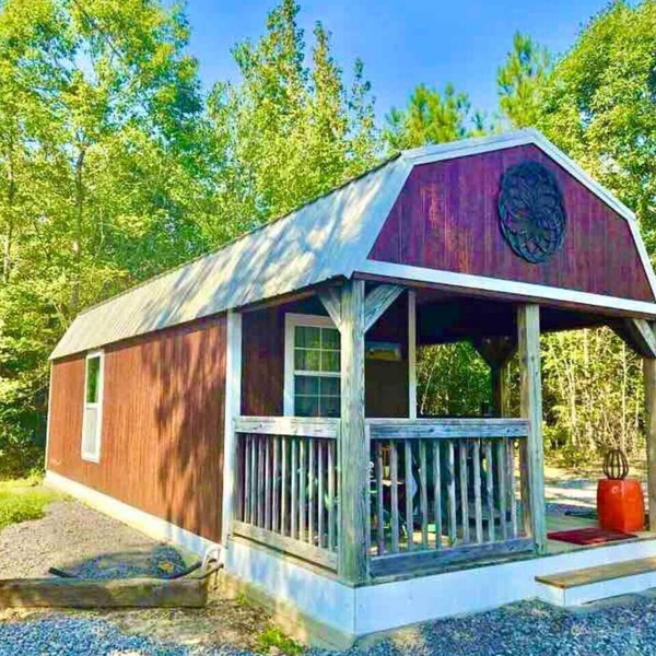 Private TinyBarn cabin in Woods