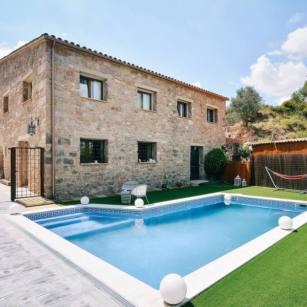 Private villa for 20 guest, boutique hotel style!