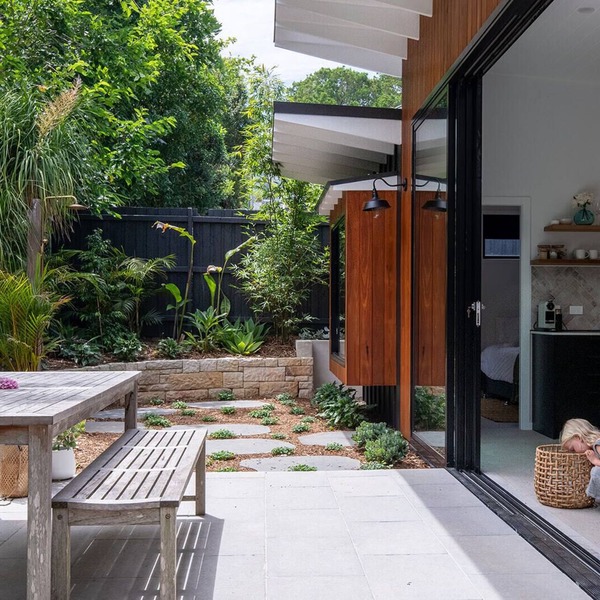 Private villa just a 4 min walk to Avalon Beach!
