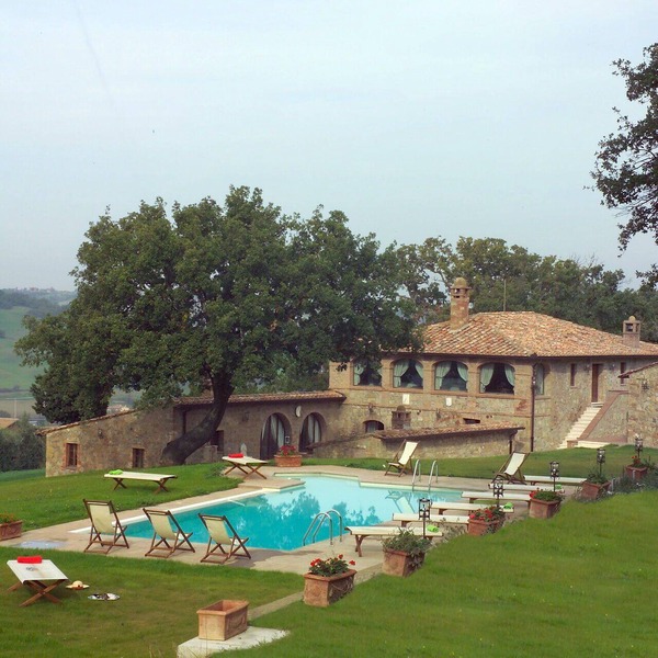 Private Villa with private pool, internet, A/C, TV, patio, panoramic view, close to Montepulciano