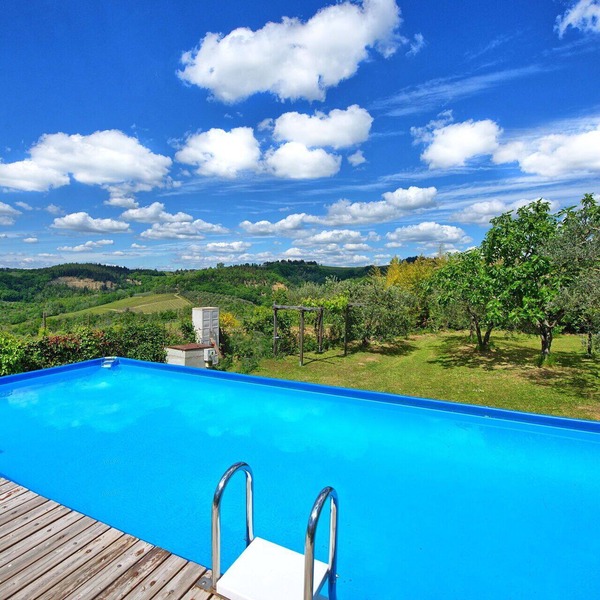 Private Villa with private pool, WIFI, A/C, TV, patio, panoramic view, close to San Gimignano
