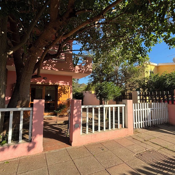 PRIVATE VILLA WITH PRIVATE GARDEN