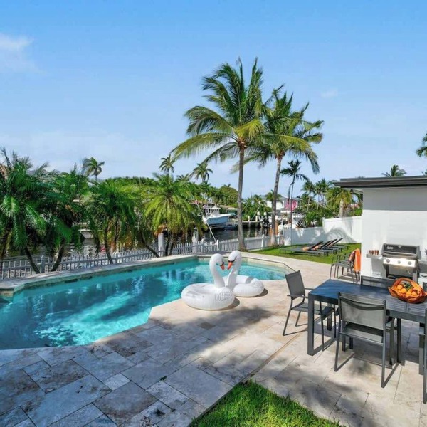 Private Waterfront Villa with Private Pool