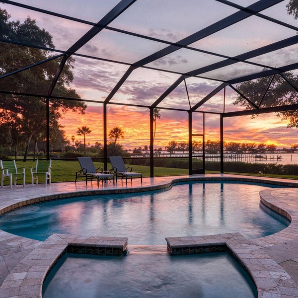 ⚓Private Waterfront Retreat with Heated Pool, Spa, Games & Sunset Views⚓