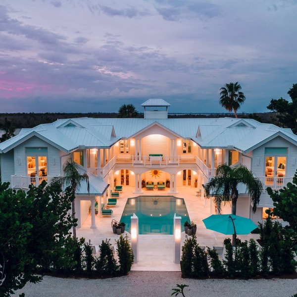 Private Waterfront Resort - Complimentary Concierge to Plan Ultimate Vacation