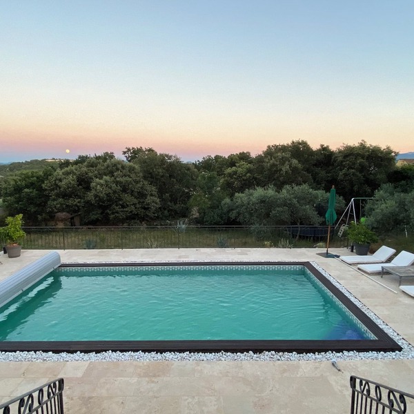 Provencal villa with view and pool