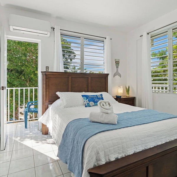 Punta Aguila Beach House/Pool/Billiard Table/7 beds + 2 Private rooms