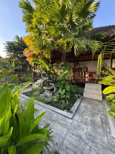 Puri Sari Villas, Restaurant and Bar