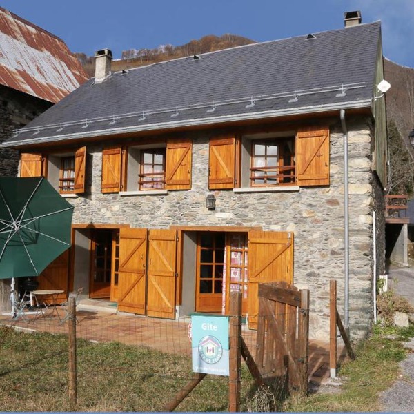 Pyrenees Stone Mountain House