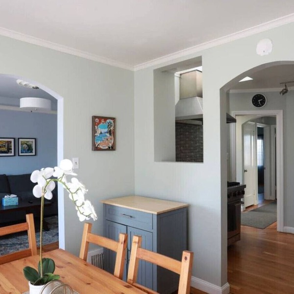 Quaint 2BR/1BA Apt - 7 min walk to Ocean Beach