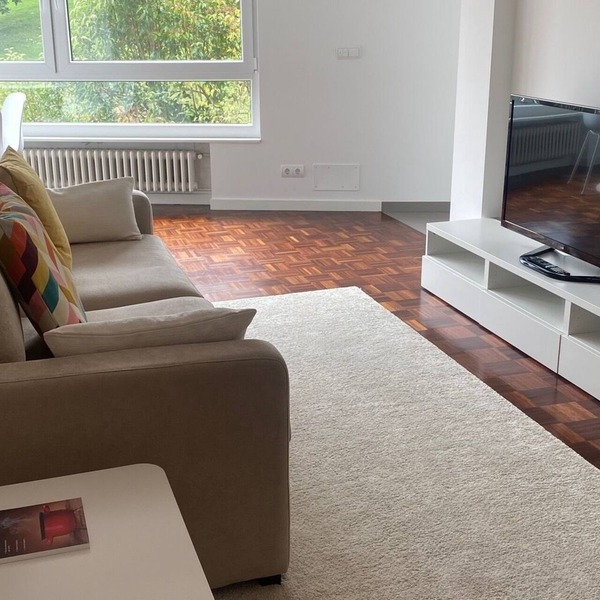 Quiet and bright apartment close to beaches