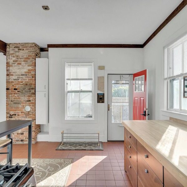 Quiet and peaceful house near Harvard/MIT with free parking