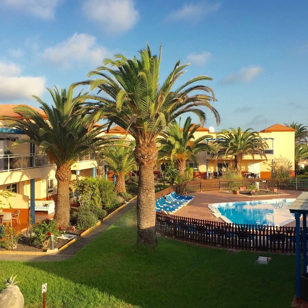 Quiet oasis with charm, incl. Swimming pool, near the beach