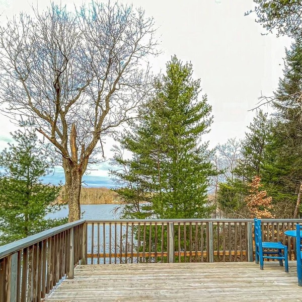 Quiet & Private Kayak,hike,UTV,BBQ,fish,boating,Nordic Mt - ski, tube, mt bike