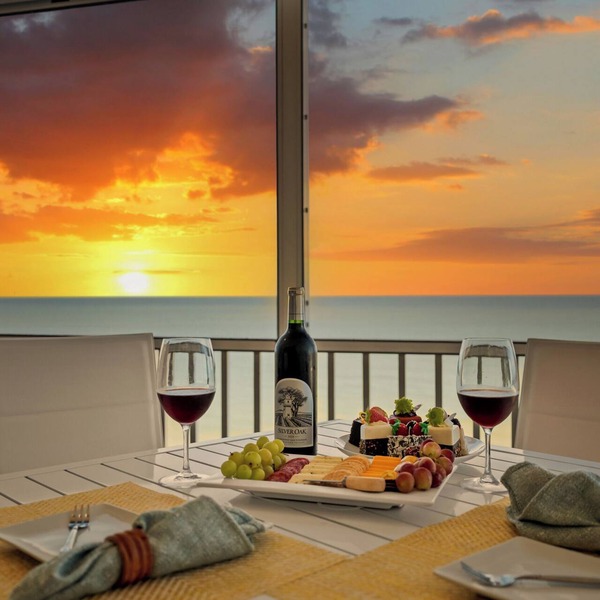 QUIET RETREAT - On Vanderbilt Beach – 7th Floor Gulf Views, All NEW Decor, Pool