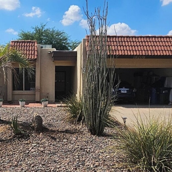 Quiet, updated 2 bedroom condo in North Phoenix - close to Mayo/Desert Ridge