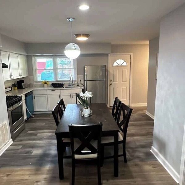 Ranch Single Level Home near downtown Tinley Park