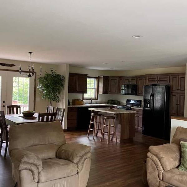 Raystown’s Rustic Homestead