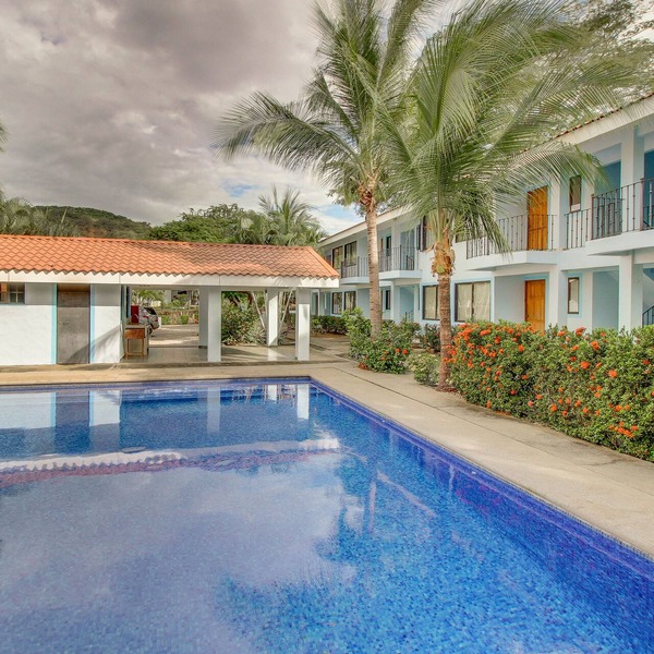 Recently Remodeled Condo with WiFi & Pool - Walk to Beach & Restaurants